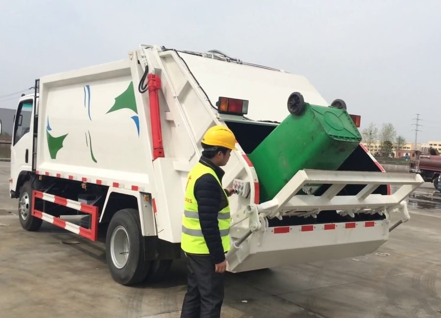 Garbage Compactor Truck view 2